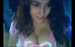 Amie 20 Showing Her Pretty BIG Tits On Cam. • www.hfcam.blogspot.com