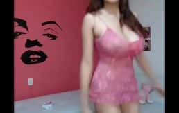 Hottest babe dancing show perfect tits